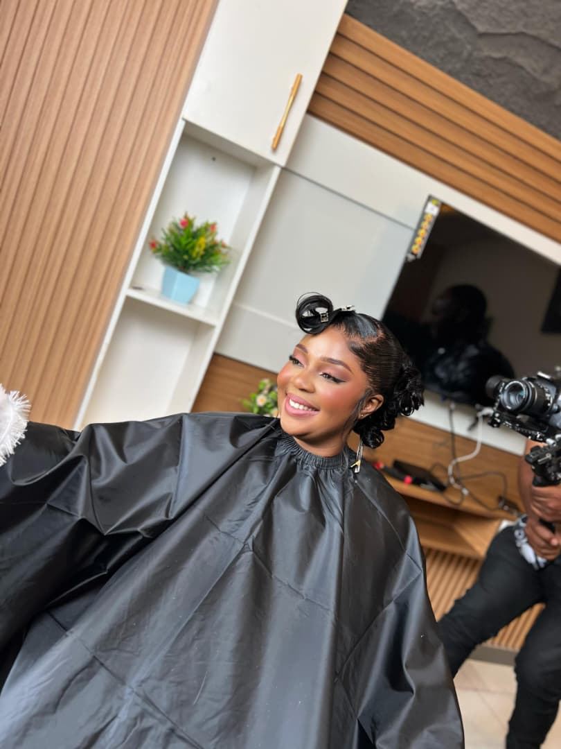 Pratique de coiffure en formation